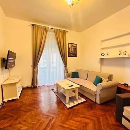 Appartement Hidden Gem In The Old Town à Timişoara Extérieur photo