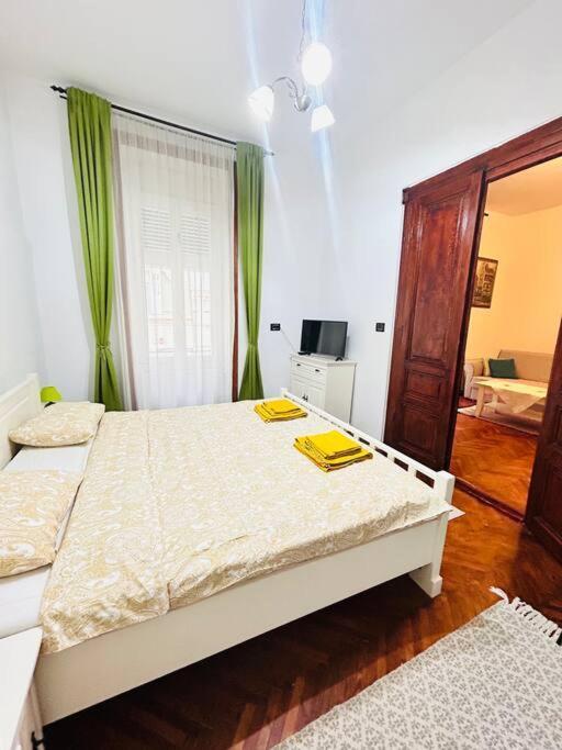 Appartement Hidden Gem In The Old Town à Timişoara Extérieur photo