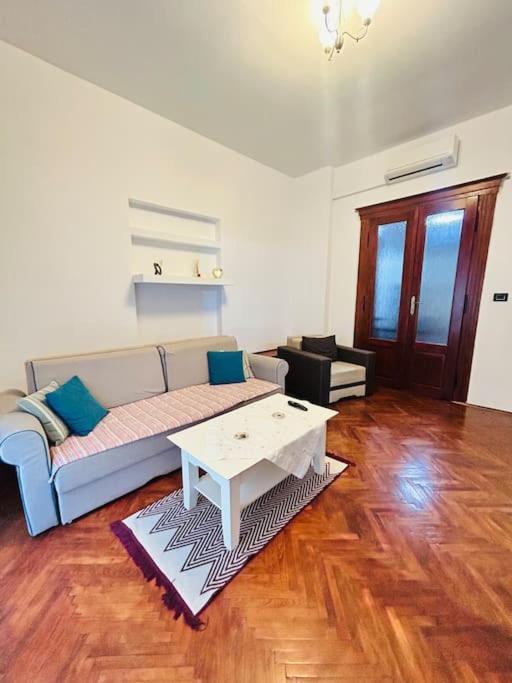 Appartement Hidden Gem In The Old Town à Timişoara Extérieur photo