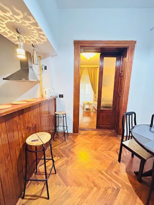 Appartement Hidden Gem In The Old Town à Timişoara Extérieur photo